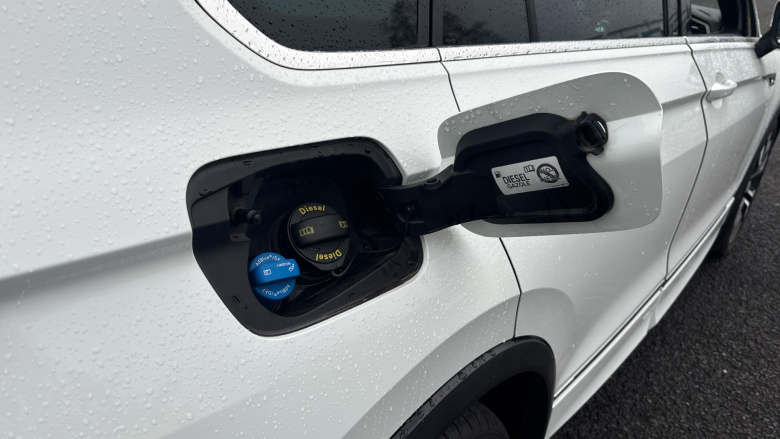 Volkswagen Tiguan 2.0 TDi 190 4Motion R-Line 5dr DSG Diesel Estate